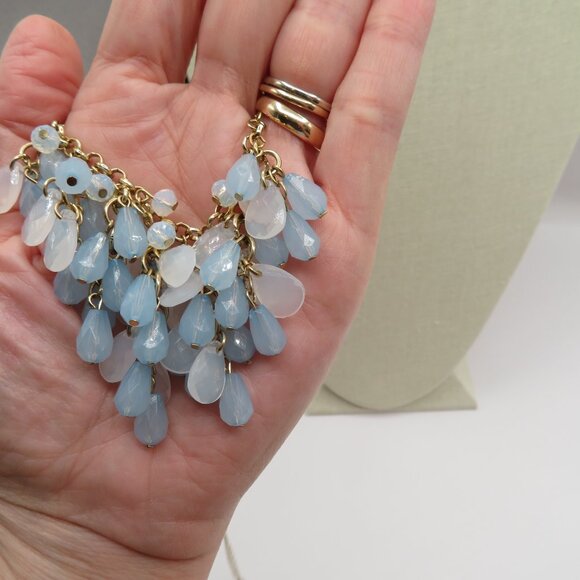 LC Lauren Conrad Light Blue White Tear Drop Shaped Beads Gold Tone Chain - Picture 5 of 9